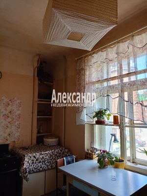 Продам комнату в 3-комн. квартире, Ларина ул, 6, Сертолово г