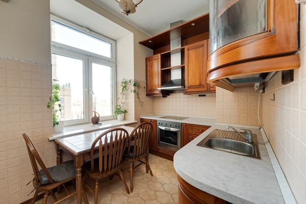 Продам двухкомнатную (2-комн.) квартиру, Кудринская пл, 1, Москва г