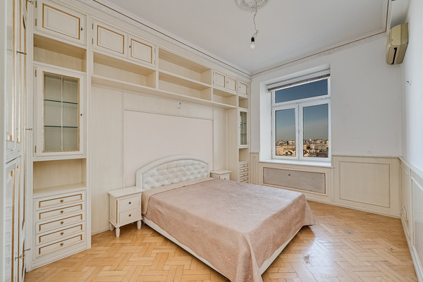 Продам двухкомнатную (2-комн.) квартиру, Кудринская пл, 1, Москва г