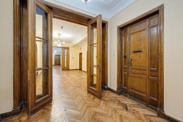 Продам двухкомнатную (2-комн.) квартиру, Кудринская пл, 1, Москва г