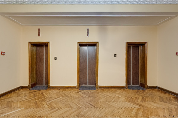 Продам двухкомнатную (2-комн.) квартиру, Кудринская пл, 1, Москва г