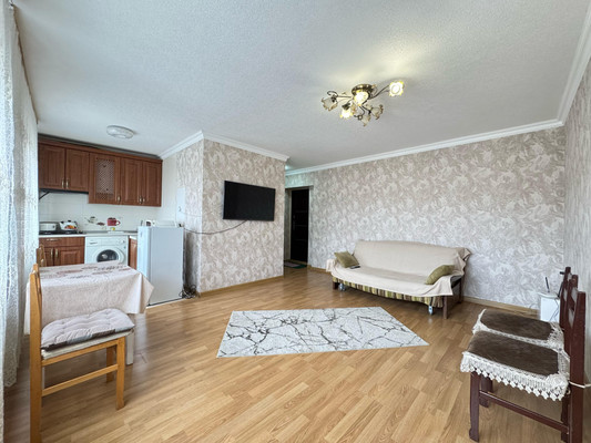 Продам двухкомнатную (2-комн.) квартиру, Горького ул, 56, Нальчик г