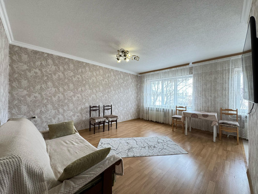 Продам двухкомнатную (2-комн.) квартиру, Горького ул, 56, Нальчик г