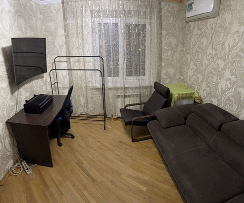 Продам многокомнатную квартиру, Мечникова ул, 81/3, Ростов-на-Дону г