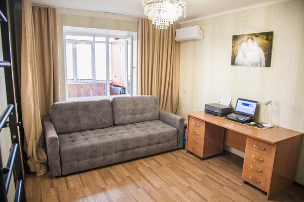 Продам двухкомнатную (2-комн.) квартиру, Морская ул, 66, Волгодонск г