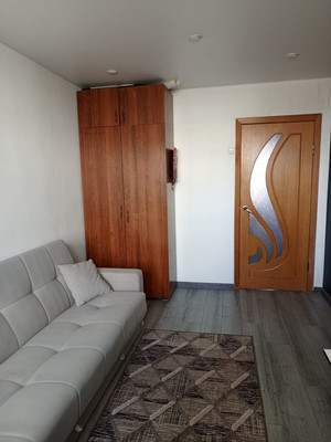 Продам трехкомнатную (3-комн.) квартиру, Гагарина ул, 1, Волгодонск г