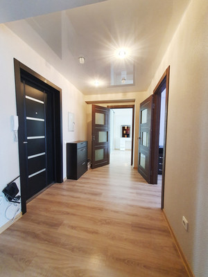 Продам двухкомнатную (2-комн.) квартиру, Хренникова ул, 1к242, Липецк г