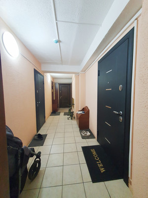 Продам двухкомнатную (2-комн.) квартиру, Хренникова ул, 1к242, Липецк г