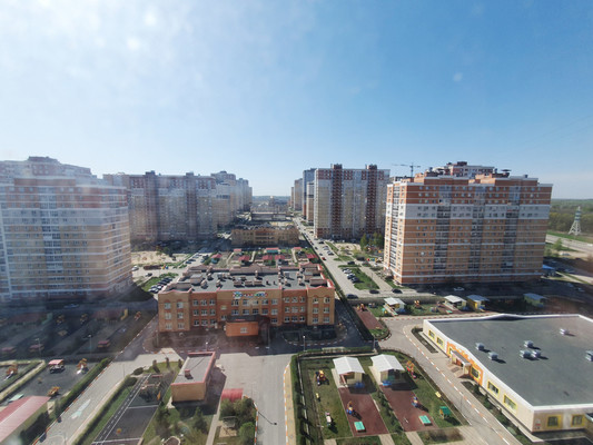 Продам двухкомнатную (2-комн.) квартиру, Хренникова ул, 1к242, Липецк г