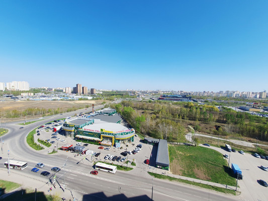 Продам двухкомнатную (2-комн.) квартиру, Хренникова ул, 1к242, Липецк г