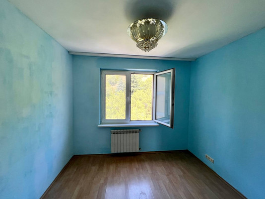 Продам многокомнатную квартиру, Тимирязева ул, 39, Ялта г
