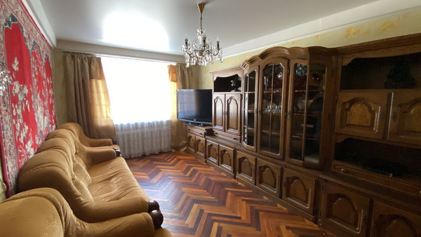 Продам трехкомнатную (3-комн.) квартиру, Ленина пр-кт, 65, Тосно г