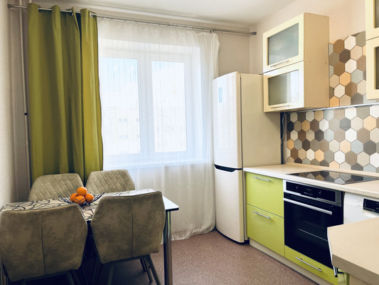 Продам двухкомнатную (2-комн.) квартиру, Строителей ул, 5, Кондратово д