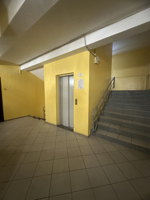 Продам трехкомнатную (3-комн.) квартиру, Крылатый мкр, 4, Иркутск г