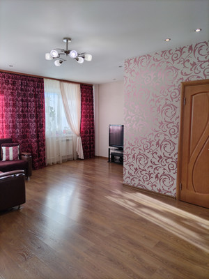 Продам трехкомнатную (3-комн.) квартиру, Крылатый мкр, 4, Иркутск г