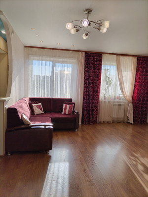 Продам трехкомнатную (3-комн.) квартиру, Крылатый мкр, 4, Иркутск г
