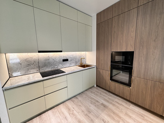 Продам трехкомнатную (3-комн.) квартиру, Чистопольская ул, 88, Казань г