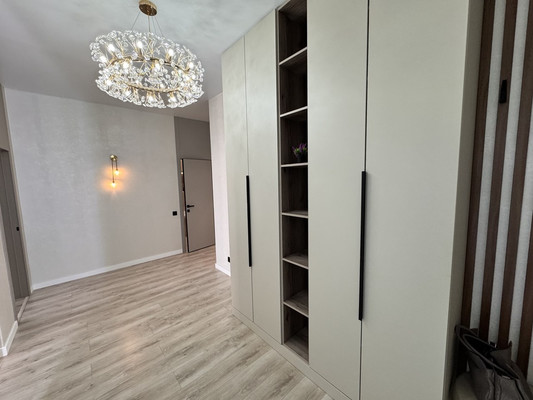 Продам трехкомнатную (3-комн.) квартиру, Чистопольская ул, 88, Казань г