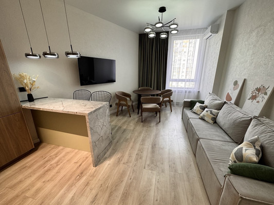 Продам трехкомнатную (3-комн.) квартиру, Чистопольская ул, 88, Казань г