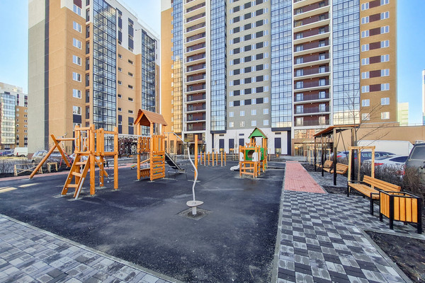 Продам двухкомнатную (2-комн.) , Краснопольский пр-кт, 24, Челябинск г