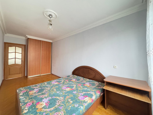 Продам двухкомнатную (2-комн.) квартиру, Ингушская ул, 9кА, Нальчик г