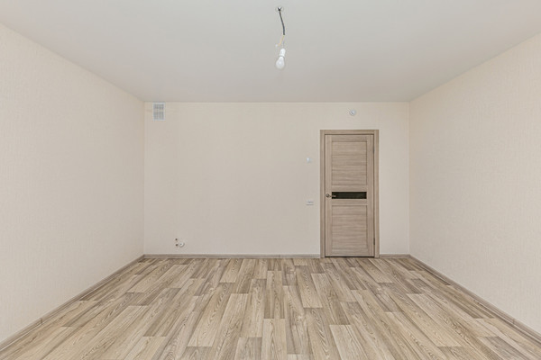 Продам двухкомнатную (2-комн.) , Краснопольский пр-кт, 24, Челябинск г