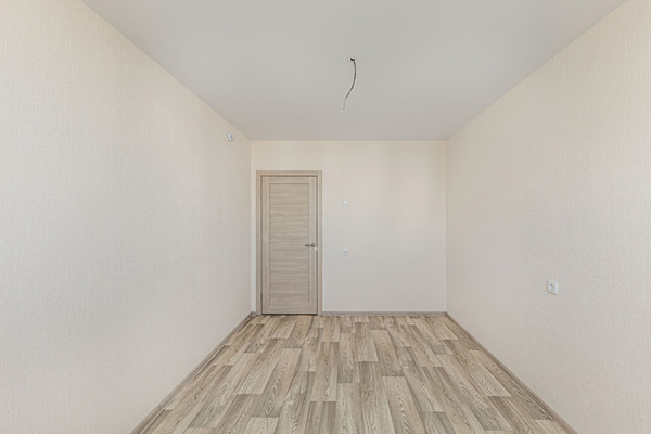 Продам двухкомнатную (2-комн.) , Краснопольский пр-кт, 24, Челябинск г