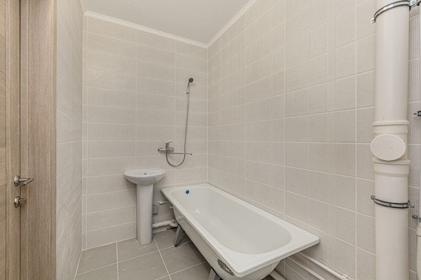 Продам двухкомнатную (2-комн.) , Краснопольский пр-кт, 24, Челябинск г
