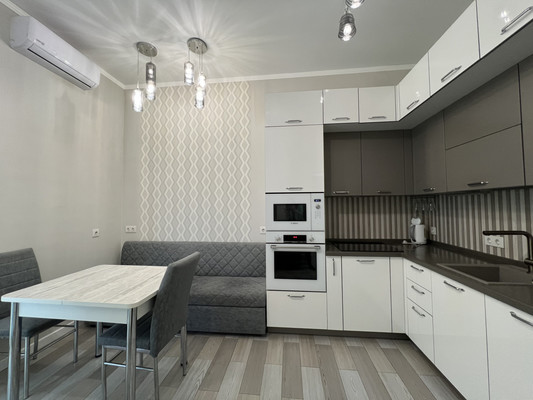 Продам однокомнатную (1-комн.) квартиру, Мантулинская ул, 9к2, Москва г