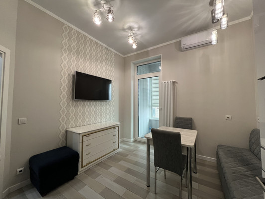 Продам однокомнатную (1-комн.) квартиру, Мантулинская ул, 9к2, Москва г