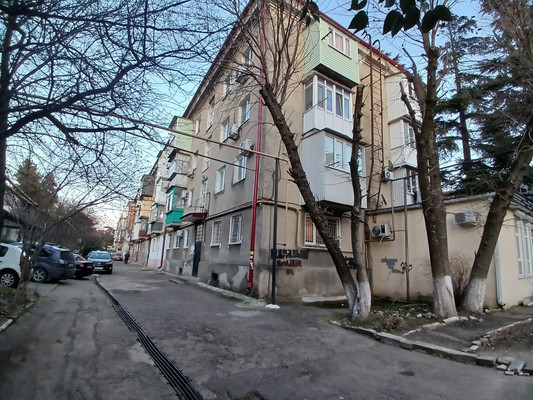Продам двухкомнатную (2-комн.) квартиру, Маршала Жукова ул, 25, Туапсе г
