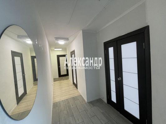 Продам двухкомнатную (2-комн.) квартиру, Екатерининская ул, 2, Мурино п