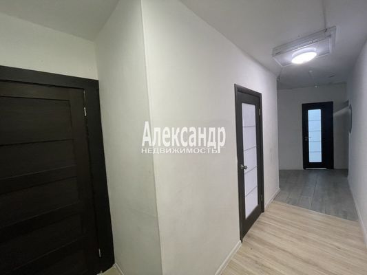 Продам двухкомнатную (2-комн.) квартиру, Екатерининская ул, 2, Мурино п