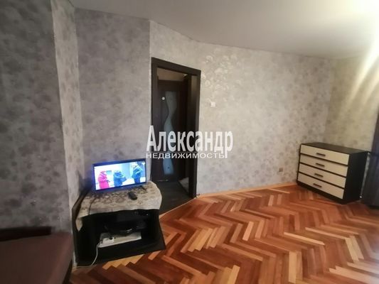Продам однокомнатную (1-комн.) квартиру, Орджоникидзе ул, 25, Санкт-Петербург г