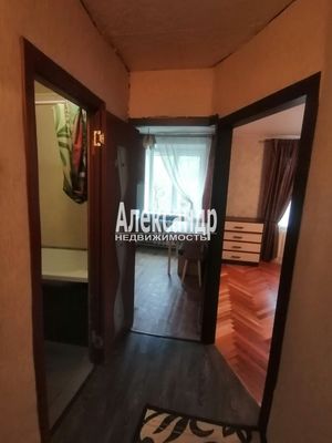 Продам однокомнатную (1-комн.) квартиру, Орджоникидзе ул, 25, Санкт-Петербург г