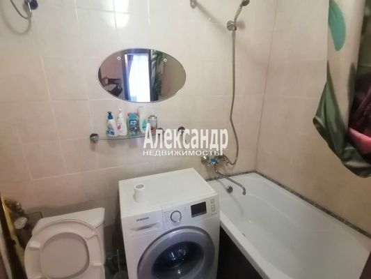 Продам однокомнатную (1-комн.) квартиру, Орджоникидзе ул, 25, Санкт-Петербург г
