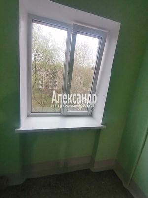 Продам однокомнатную (1-комн.) квартиру, Орджоникидзе ул, 25, Санкт-Петербург г