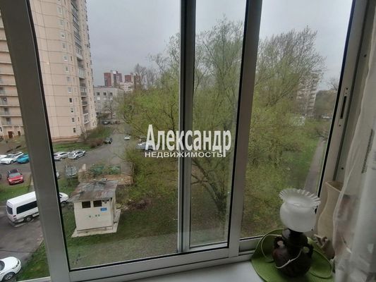 Продам однокомнатную (1-комн.) квартиру, Орджоникидзе ул, 25, Санкт-Петербург г