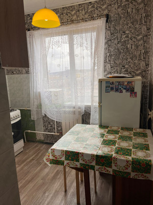 Продам двухкомнатную (2-комн.) квартиру, Красноармейская ул, 74, Нижний Тагил г