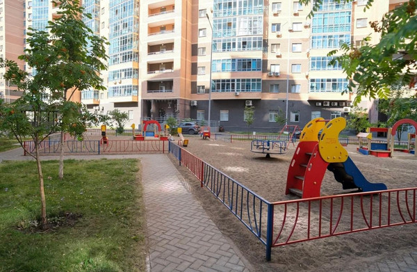 Продам двухкомнатную (2-комн.) квартиру, Чистопольская ул, 40, Казань г