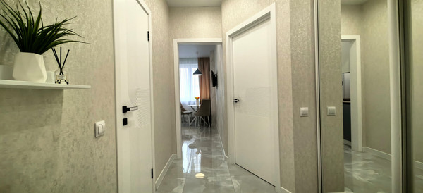 Продам однокомнатную (1-комн.) квартиру, им. Героя Георгия Бочарникова ул, 4к1, Краснодар г