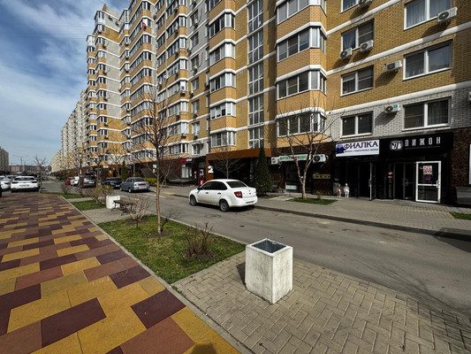 Продам торговое помещение 31,5 м2, Красных Партизан ул, 111к4, Краснодар г