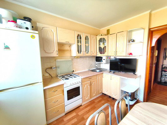 Продам трехкомнатную (3-комн.) квартиру, Батыршина ул, 29, Казань г