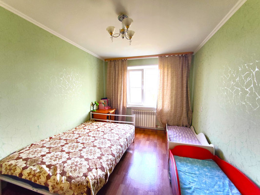 Продам трехкомнатную (3-комн.) квартиру, Батыршина ул, 29, Казань г