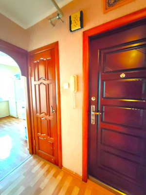 Продам трехкомнатную (3-комн.) квартиру, Батыршина ул, 29, Казань г