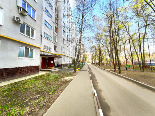 Продам трехкомнатную (3-комн.) квартиру, Батыршина ул, 29, Казань г