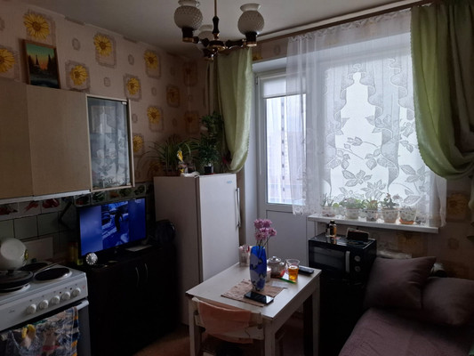 Продам однокомнатную (1-комн.) квартиру, Исаковского ул, 25к1, Москва г
