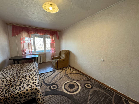 Продам двухкомнатную (2-комн.) квартиру, Лесная ул, 14, Амурск г