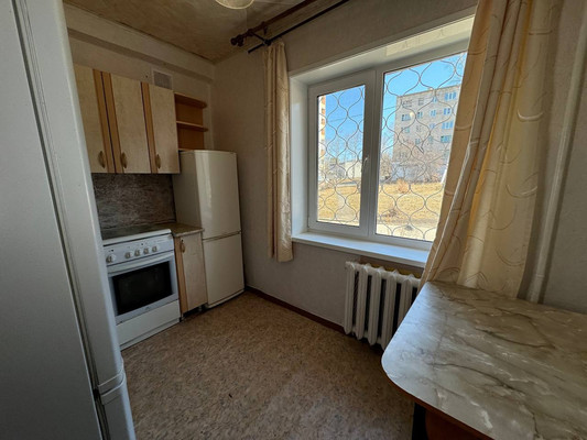 Продам двухкомнатную (2-комн.) квартиру, Лесная ул, 14, Амурск г