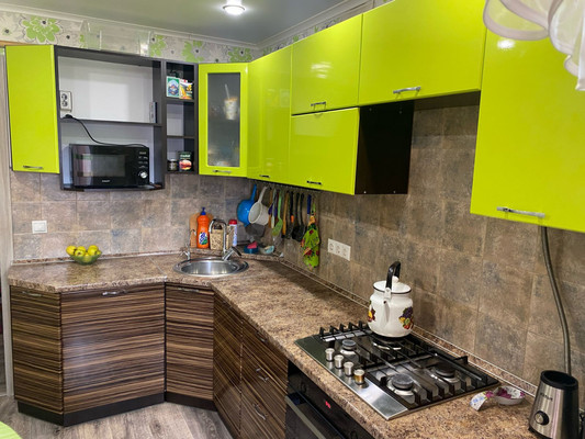Продам двухкомнатную (2-комн.) квартиру, 2-я Азинская ул, 1Е, Казань г